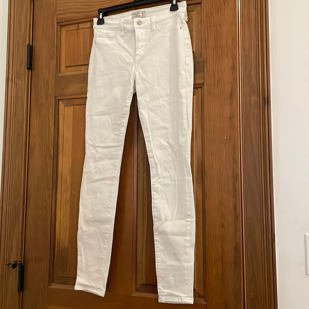 White Jeans, Size 25R, Abercrombie & Fitch